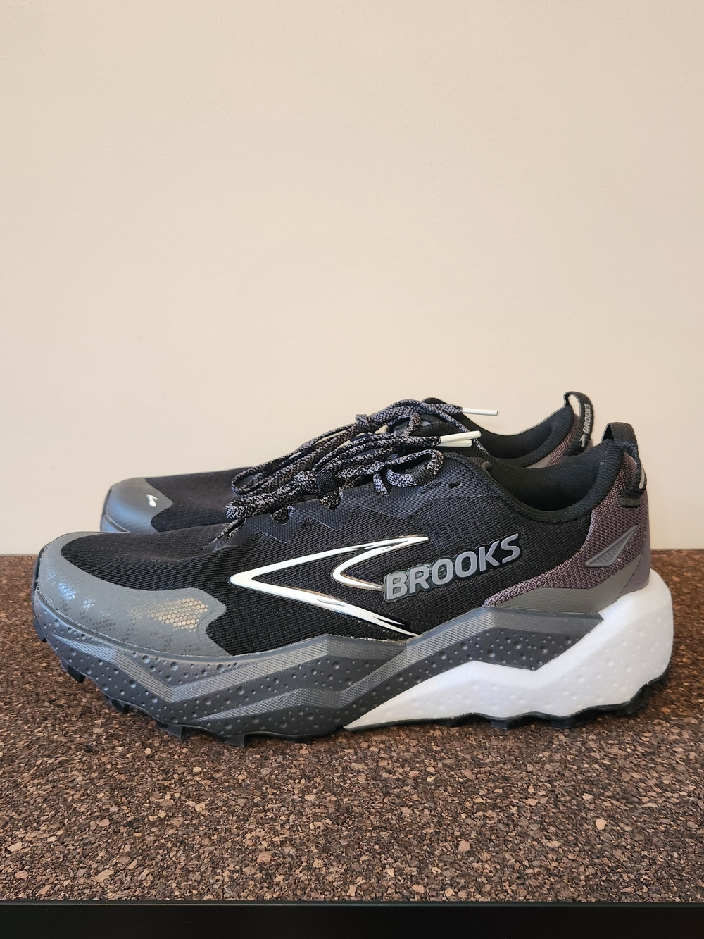 Brooks Caldera 6 Trail Running Shoes Mens Size 11.5